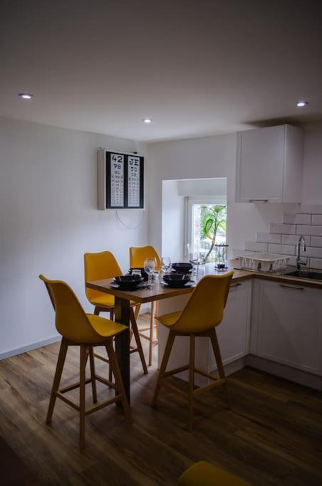 Joli Loft Apartment Ploermel Luaran gambar